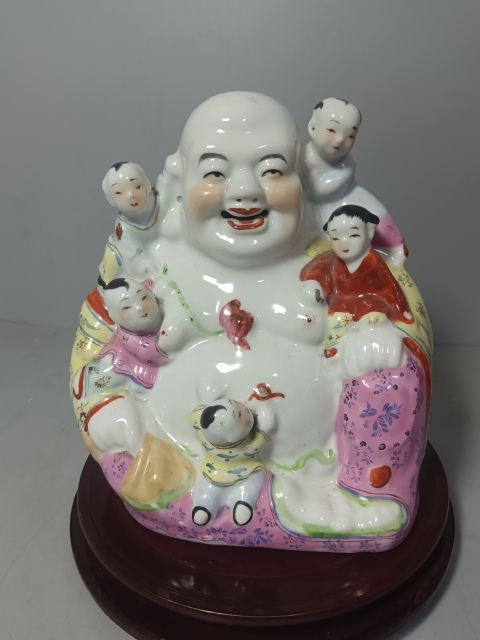 古玩陶瓷粉彩五子登科彌勒佛像拍賣，當(dāng)前價(jià)格368元