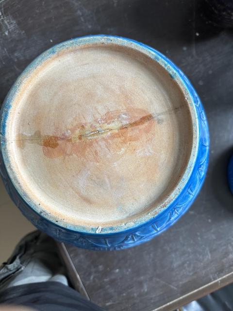 古玩陶瓷孔雀藍(lán)釉堆塑魚藻紋蓋罐拍賣，當(dāng)前價(jià)格680元