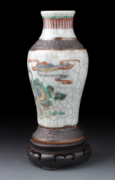 古玩陶瓷【8512】清咸豐哥釉五彩劉海戲金蟾圖瓶拍賣，當前價格3280元