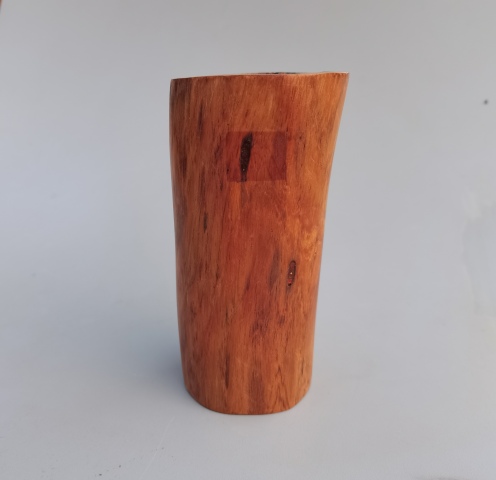 古玩雜項海南黃花梨隨型筆筒拍賣,當前價格4800元