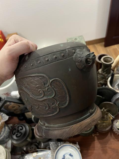 古玩雜項（帶保真卡）民國獅耳龍紋銅缸拍賣，當(dāng)前價格1555元