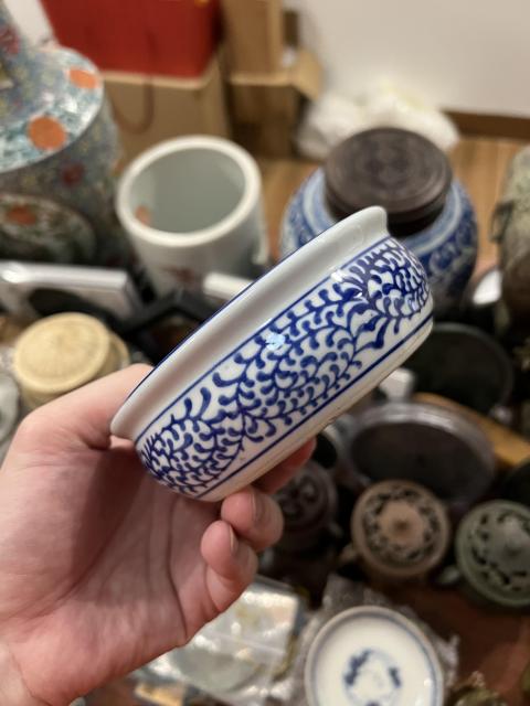 古玩陶瓷青花花卉紋水洗拍賣(mài),當(dāng)前價(jià)格233元