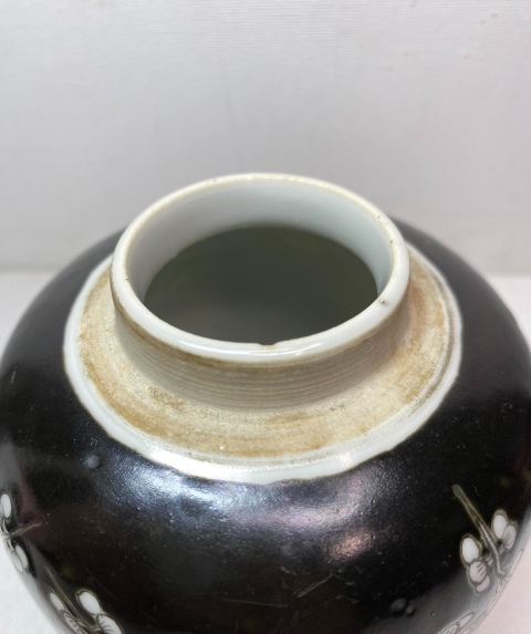 古玩陶瓷清光緒墨地留白冰梅圖蓋罐拍賣,當前價格2480元