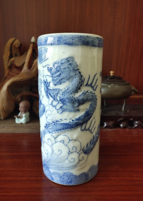 古玩陶瓷龍紋帽筒拍賣,當前價格3元