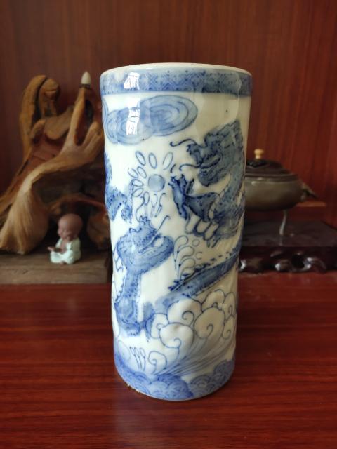 古玩陶瓷龍紋帽筒拍賣,當前價格3元