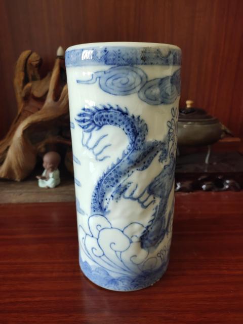 古玩陶瓷龍紋帽筒拍賣,當前價格3元