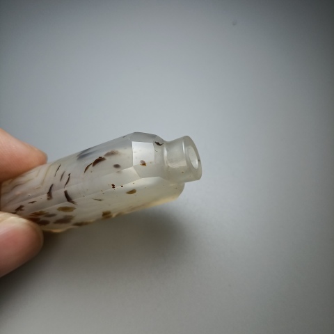 古玩玉器晚清民國冰糖瑪瑙鼻煙壺拍賣,當前價格3500元