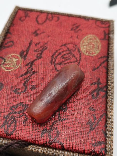 古玩玉器秦·天然紅瑪瑙多棱珠拍賣,當前價格100元
