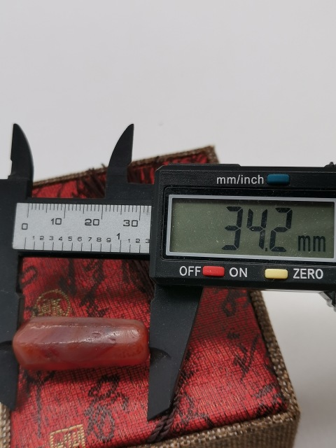 古玩玉器秦·天然紅瑪瑙多棱珠拍賣,當前價格100元