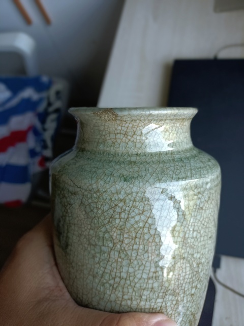 古玩陶瓷明代?青釉刻花撇口瓶拍賣，當前價格4000元