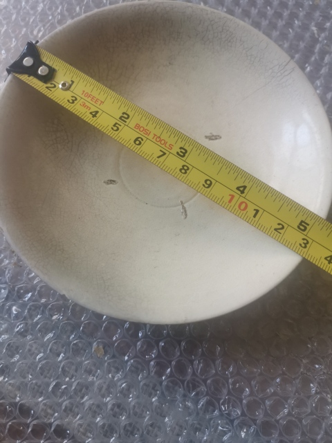 古玩陶瓷宋代，登封窯，芝麻支釘白釉淺碗拍賣，當(dāng)前價格999元
