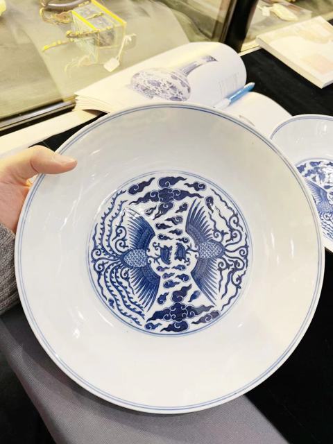古玩陶瓷青花雙鳳紋盤一對拍賣，當前價格280000元