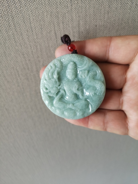 古玩玉器天然翡翠雕“御龍觀音”掛牌拍賣,當前價格680元