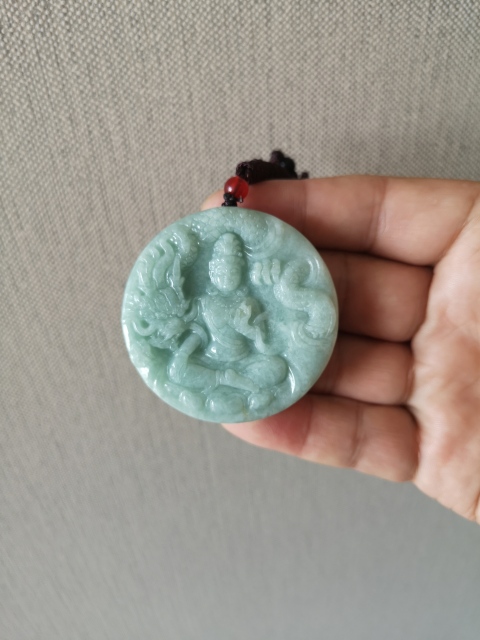 古玩玉器天然翡翠雕“御龍觀音”掛牌拍賣,當前價格680元
