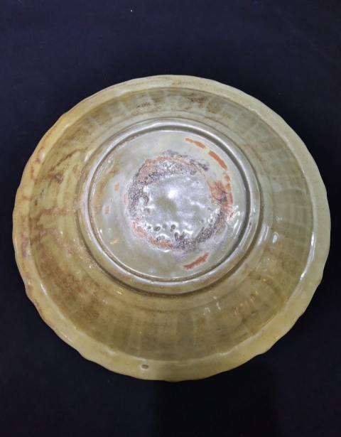 古玩陶瓷元龍泉窯花口盤拍賣,當前價格19800元