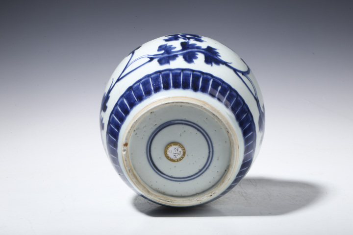 古玩陶瓷清康熙·青花纏枝秋葵紋罐真品鑒賞圖