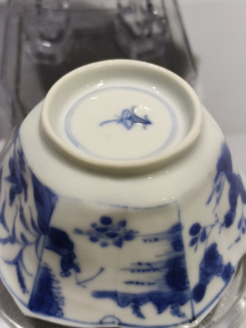 古玩陶瓷（新年放漏中）清康熙·青花山水人物-鴛鴦戲水-六方杯碟拍賣，當前價格2862元