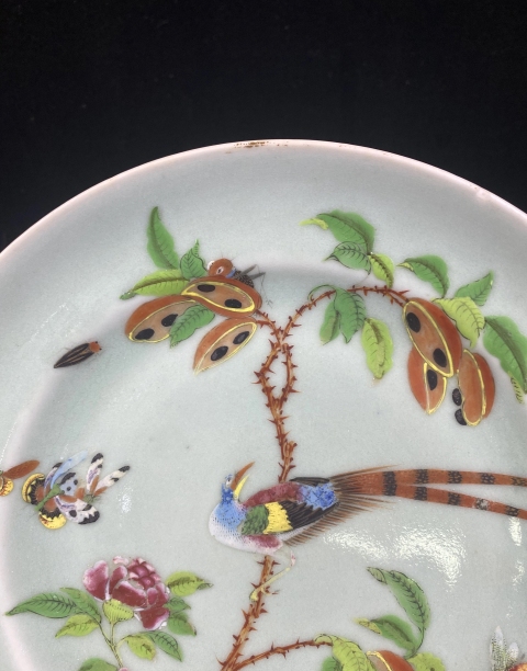 古玩陶瓷豆青釉廣彩花鳥紋折沿盤拍賣，當前價格2300元