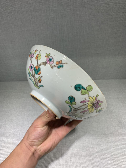 古玩陶瓷晚清粉彩四季花卉紋大碗拍賣,當(dāng)前價(jià)格399元