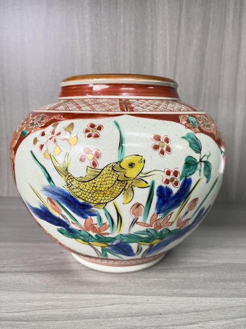 古玩陶瓷清晚期日本御窯九谷燒 仿明官窯五彩魚藻紋太白罐拍賣，當前價格680元