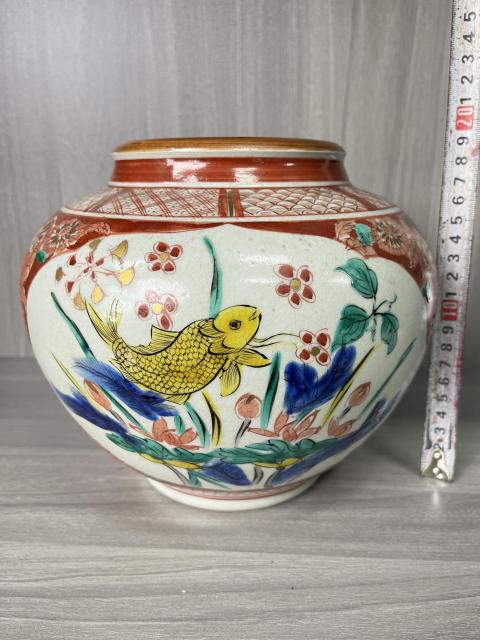 古玩陶瓷清晚期日本御窯九谷燒 仿明官窯五彩魚藻紋太白罐拍賣，當前價格680元