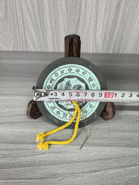 古玩雜項清晚期 刻花銅鏡拍賣，當前價格350元