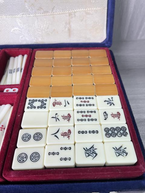 古玩雜項滑嵌竹麻將拍賣，當前價格750元