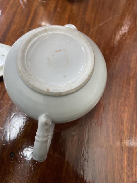 古玩陶瓷淺絳彩花鳥詩文茶壺拍賣，當(dāng)前價(jià)格1800元