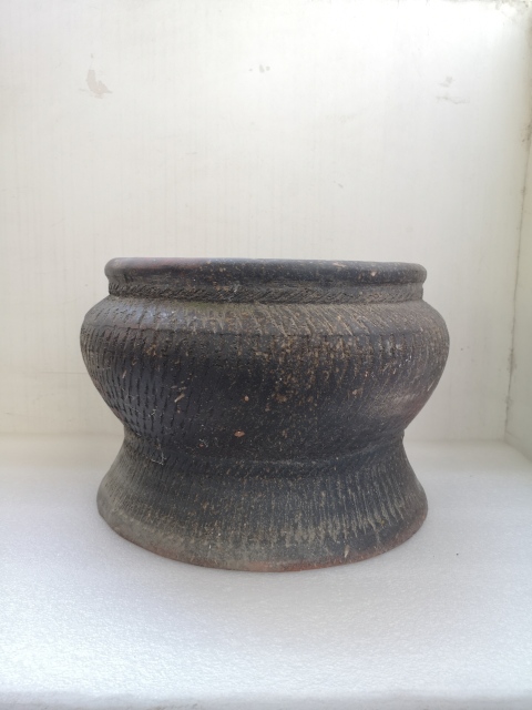 古玩陶瓷底座拍賣,當前價格850元