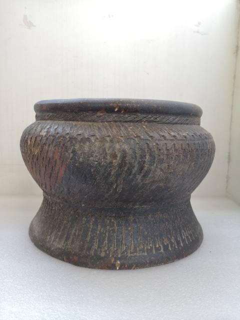古玩陶瓷底座拍賣,當前價格850元