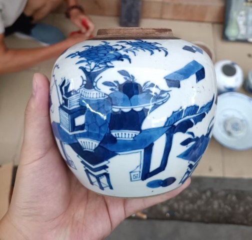 古玩陶瓷清晚期青花博古清供圖蓋罐拍賣,當前價格3500元