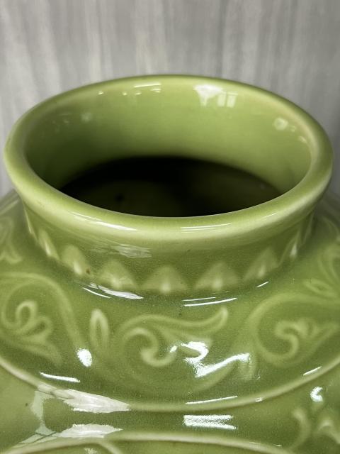 古玩陶瓷晚清民國(guó)  龍泉釉刻花大罐拍賣(mài),當(dāng)前價(jià)格580元