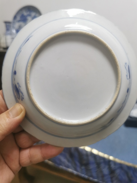 古玩陶瓷清乾隆·青花洞石花卉紋盤拍賣,當前價格555元