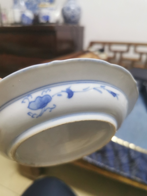 古玩陶瓷清乾隆·青花洞石花卉紋盤拍賣,當前價格555元