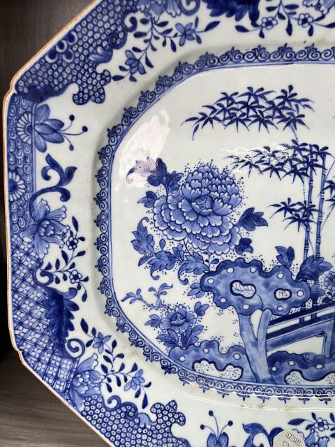 古玩陶瓷清乾隆 極品洞石花卉紋八方長盤（超大盤）拍賣，當前價格3800元