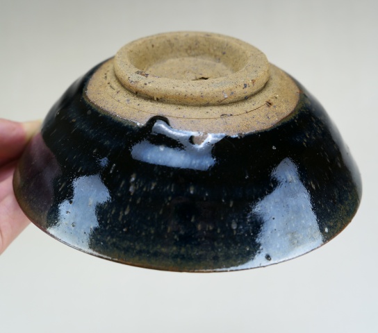 古玩陶瓷元代.油滴釉斗笠碗(1279年-1368年)拍賣,當前價格100000元
