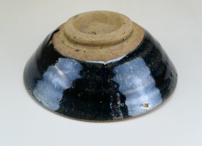 古玩陶瓷元代.油滴釉斗笠碗(1279年-1368年)拍賣,當前價格100000元