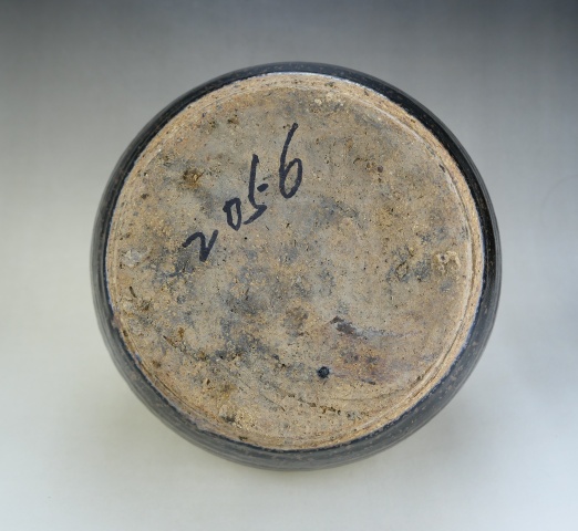 古玩陶瓷明代?油滴釉高領(lǐng)罐拍賣，當前價格1999元