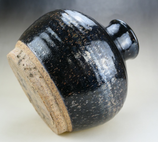 古玩陶瓷明代?油滴釉高領(lǐng)罐拍賣，當前價格1999元