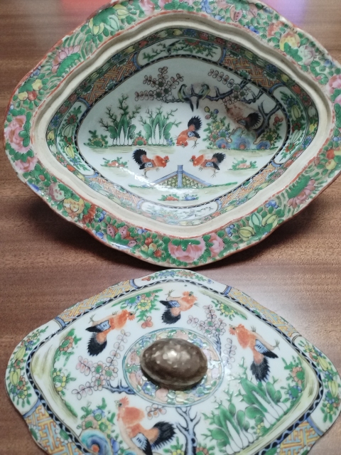 古玩陶瓷廣彩公雞紋蓋盒拍賣(mài)，當(dāng)前價(jià)格3400元