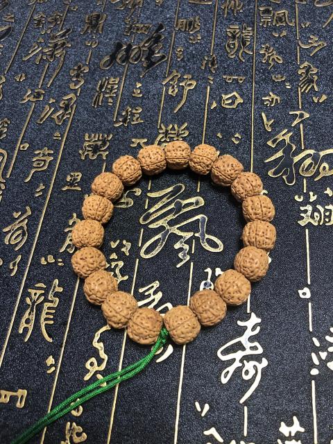古玩玉器精品天然金剛菩提手持拍賣，當(dāng)前價(jià)格108元