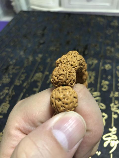 古玩玉器精品天然金剛菩提手持拍賣，當(dāng)前價(jià)格108元