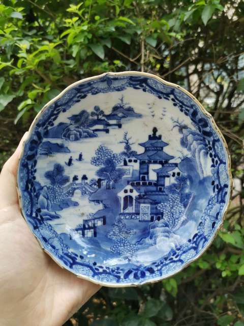古玩陶瓷【8617】清乾隆 青花山水樓閣圖花口盤拍賣,當(dāng)前價(jià)格1980元