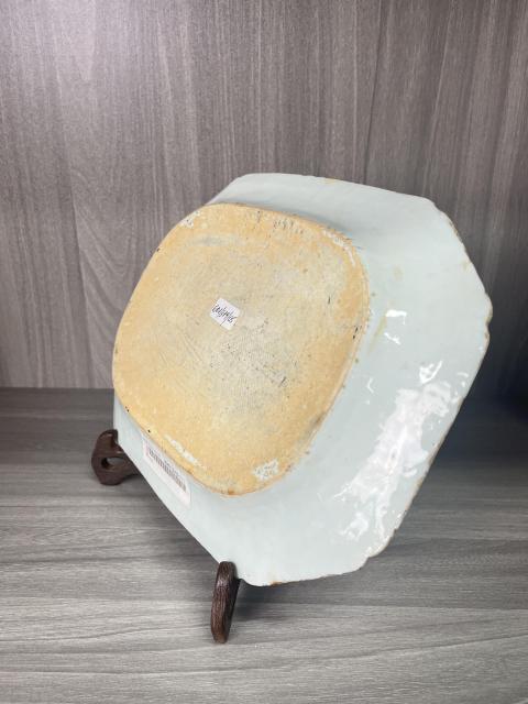 古玩陶瓷清乾隆 極品青花山水樓閣圖八方長盤拍賣，當前價格3500元