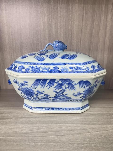 古玩陶瓷清乾隆 極品青花洞石花卉紋八方獸耳蓋鍋（重器）拍賣，當前價格2500元