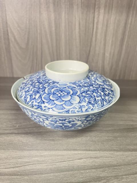 古玩陶瓷清嘉慶 二級(jí)官淡描花卉紋大蓋碗拍賣,當(dāng)前價(jià)格680元
