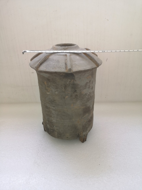 古玩陶瓷漢代陶倉拍賣,當前價格680元