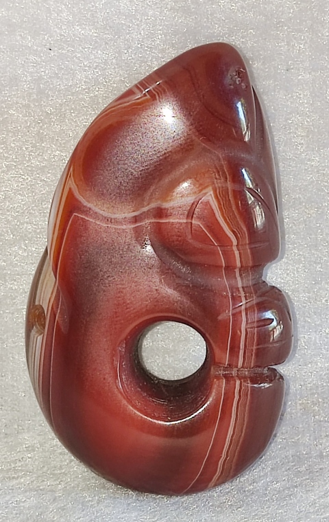 古玩雜項(xiàng)雙十一秒殺瑪瑙雕豬龍掛件拍賣,當(dāng)前價(jià)格238元