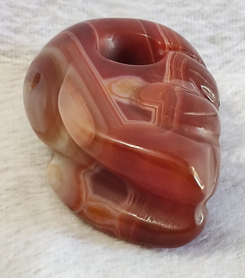 古玩雜項(xiàng)雙十一秒殺瑪瑙雕豬龍掛件拍賣,當(dāng)前價(jià)格238元