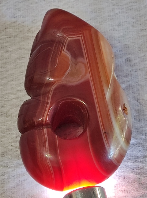 古玩雜項(xiàng)雙十一秒殺瑪瑙雕豬龍掛件拍賣,當(dāng)前價(jià)格238元